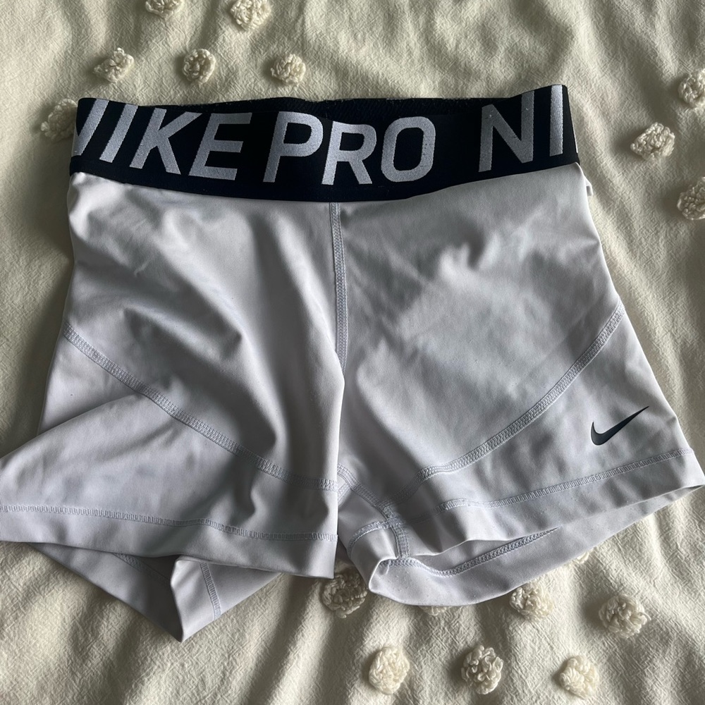 White Nike Pro